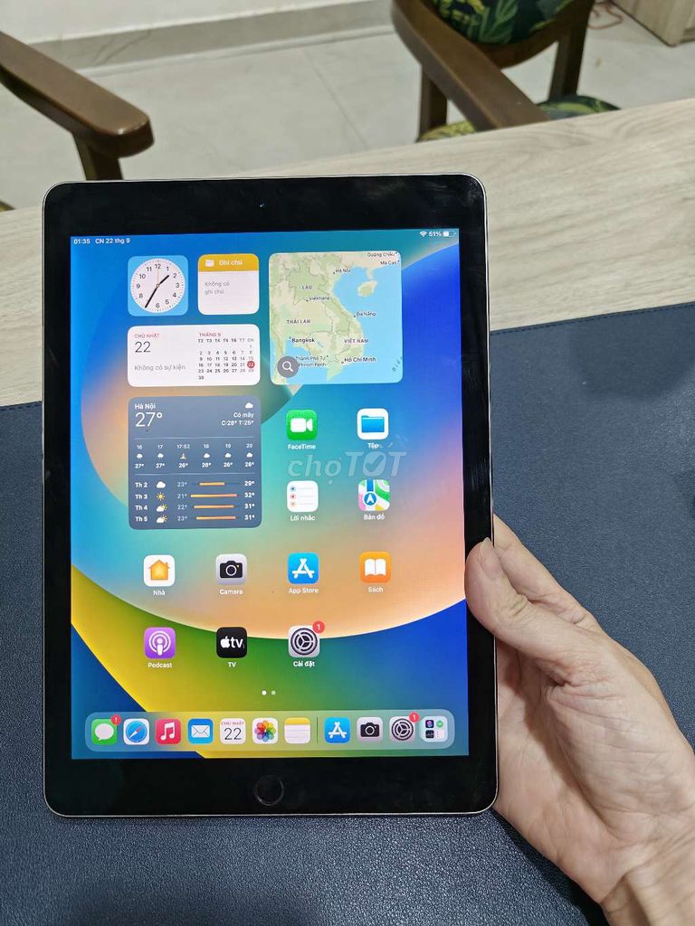 Shop e mới về ipad Pro 9.7 128g wifi , máy 97,5%