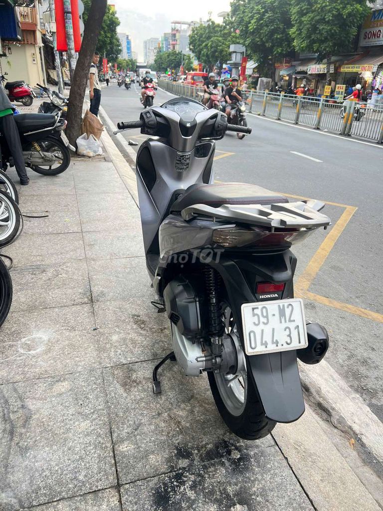 Honda SH 150 ABS 2018 mới 90% Bstp chính chủ. Mua bán Xe máy tại Quận Tân Phú Tp Hồ Chí Minh được đăng bởi Tuanduy hình 4