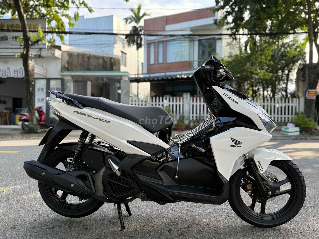 Air Blade 2017 B.số 92 Góp trả trước 5tr dắt xe. Mua bán Xe máy tại Quận Liên Chiểu Đà Nẵng được đăng bởi Hòa Xe Máy Cũ hình 3