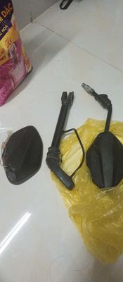 Bán zin gương trái ab và chân chống ab. Đời 2023. Mua bán Phụ tùng xe tại Quận Cái Răng Cần Thơ được đăng bởi Khánh