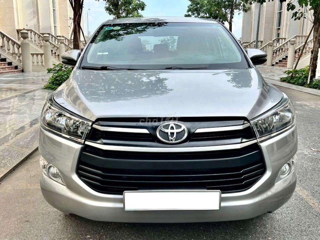 Toyota 2018 E  - 126000 km