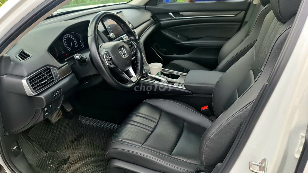 Honda Accord 2022 1.5 Turbo - 31000 km. Mua bán Ô tô tại Quận Cầu Giấy Hà Nội được đăng bởi ĐẶNG QUANG HUY hình 5