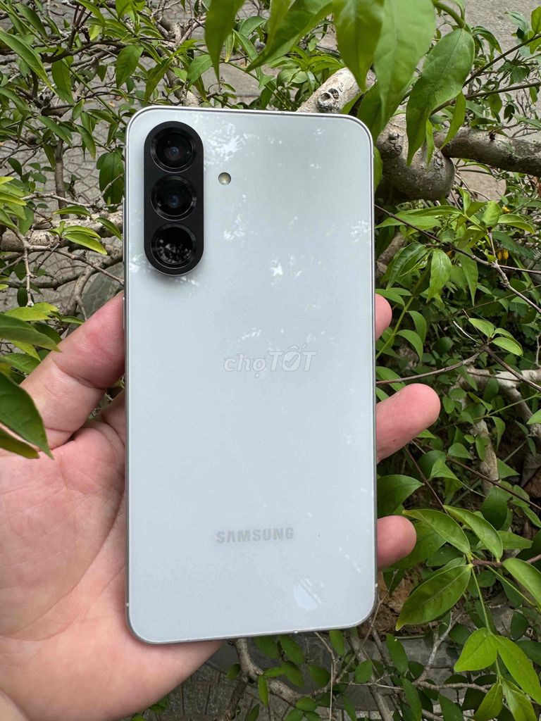 Samsung Galaxy A56 5G 8GB/256GB BH 9/2026. Mua bán Điện thoại tại Quận Ngũ Hành Sơn Đà Nẵng được đăng bởi Chuyên Hàng Công Ty hình 1