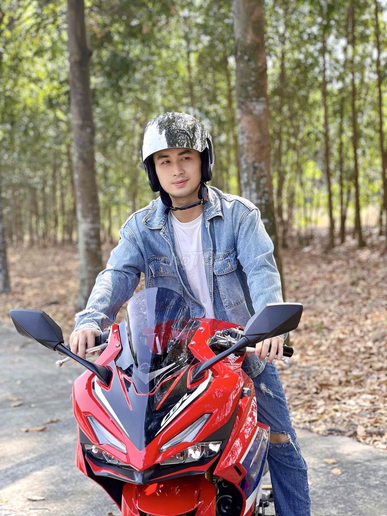 HONDA CBR150r BẢN ĐẶC BIỆT THỂ THAO. Mua bán Xe máy tại Thành phố Thủ Dầu Một Bình Dương được đăng bởi Nguyễn Hữu Đức hình 2