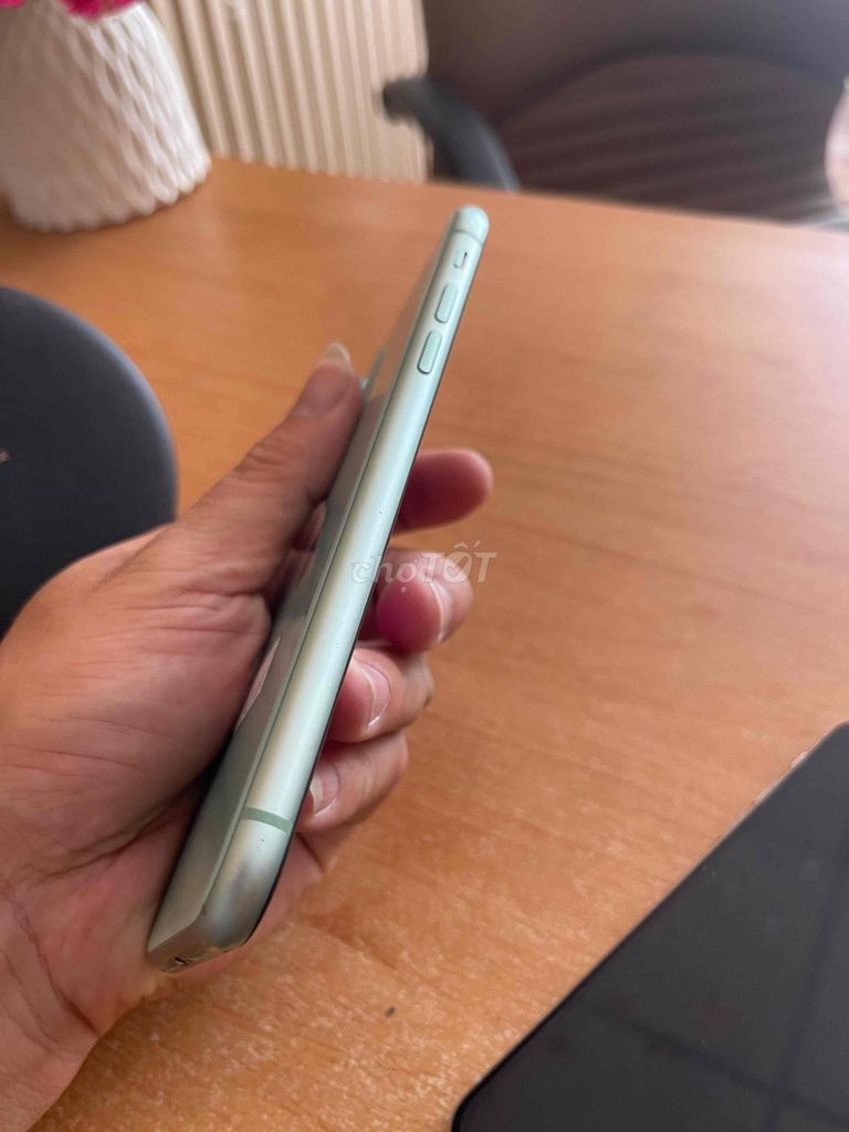Apple iPhone 11 64GB Xanh lá Đã sử dụng. Mua bán Điện thoại tại Thị xã Tân Uyên Bình Dương được đăng bởi truong hình 1
