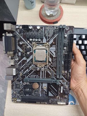 Combo Main GIGA B360M-D3V+i3 9100+ Ram 8GB bus2400. Mua bán Linh kiện (RAM, Card...) tại Quận Phú Nhuận Tp Hồ Chí Minh được đăng bởi Hoàng Nhật