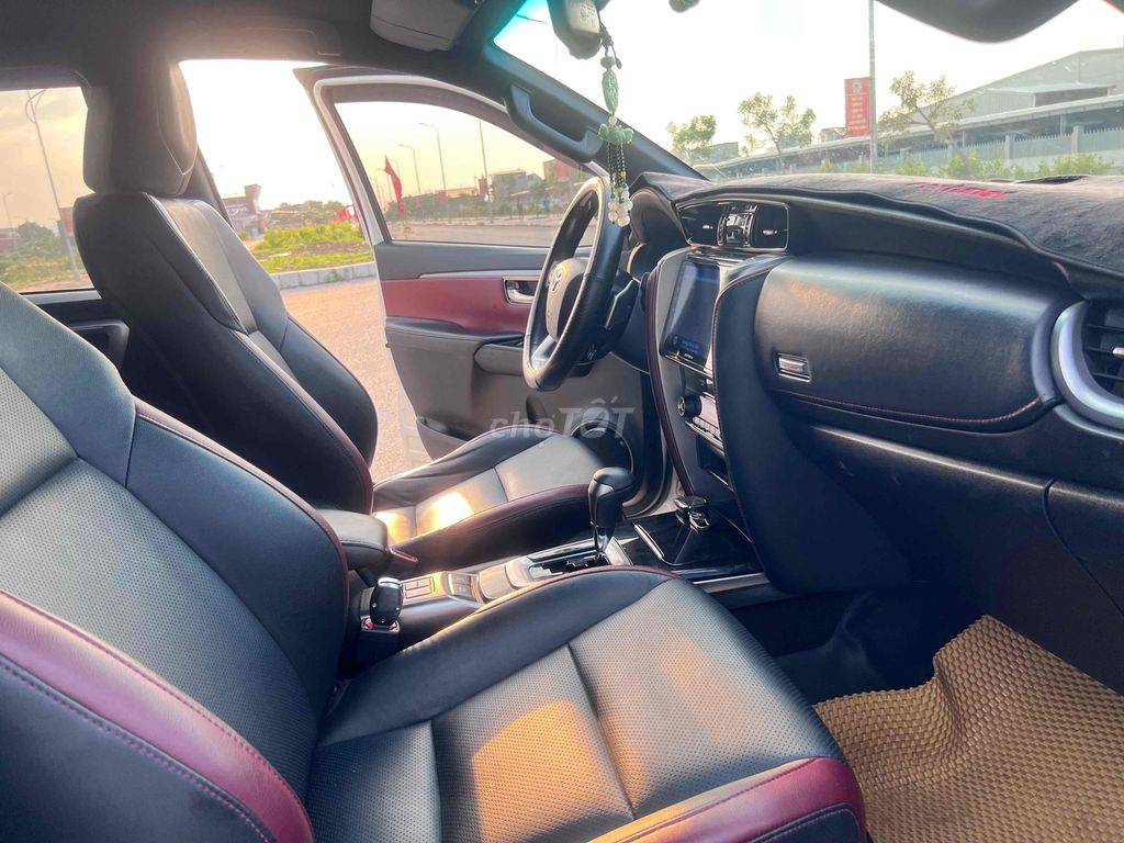 Toyota Fortuner 2021 2.4G Legende ODD chuẩn 5v km. Mua bán Ô tô tại Huyện Hà Trung Thanh Hóa được đăng bởi Nguyễn đức Tuân hình 13