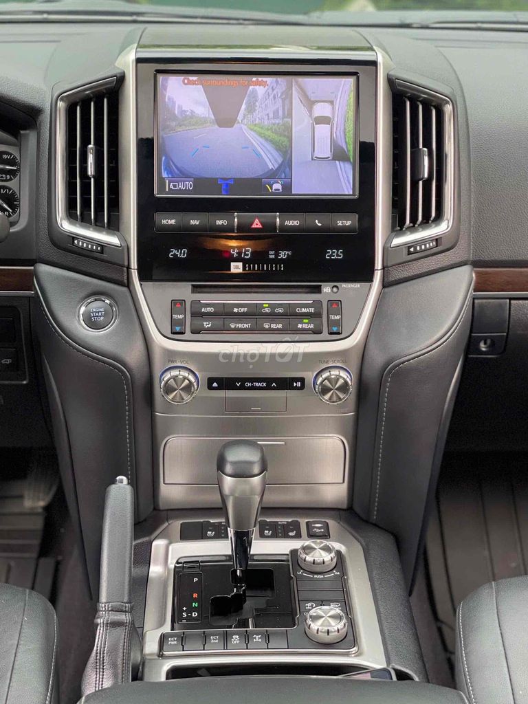 landcruiser LC 200 sản  xuất 2019 odo 6 vạn km. Mua bán Ô tô tại Quận 7 Tp Hồ Chí Minh được đăng bởi Lê Văn Độ hình 5