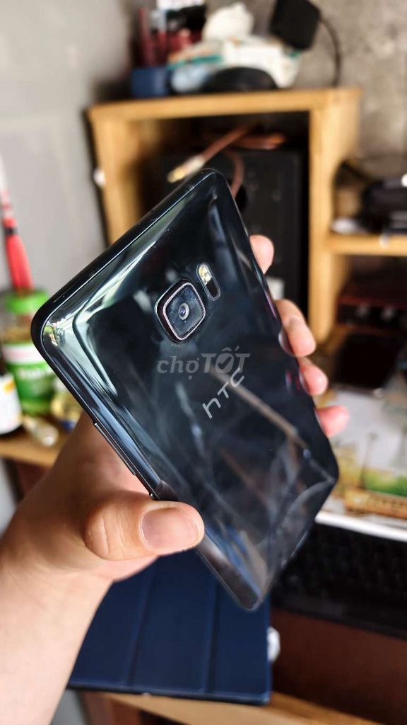HTC U11 Ultra 64G Giao lưu. Mua bán Điện thoại tại Quận Bình Thạnh Tp Hồ Chí Minh được đăng bởi HD MEDIA NHƠN TRẠCH  hình 1