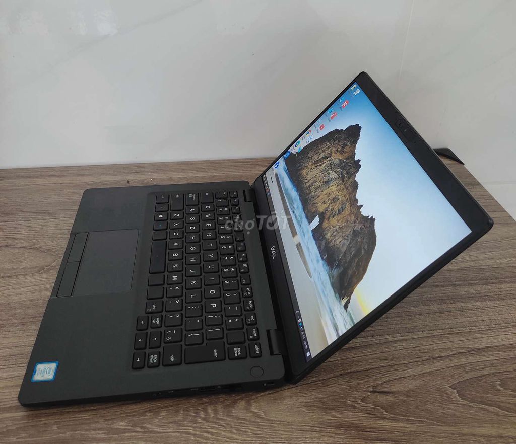 Dell Latitude 5300 i5 gen 8 8GB/256GB 13.3 inch. Mua bán Laptop tại Huyện Trảng Bom Đồng Nai được đăng bởi Tuân hình 1