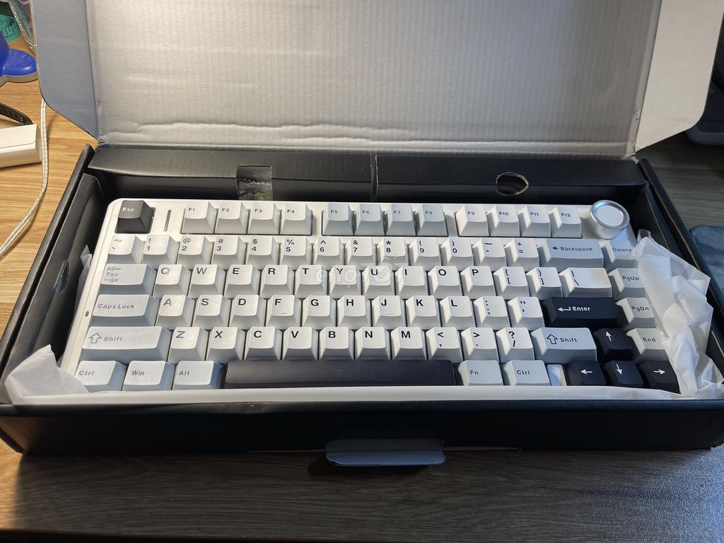Bàn phím cơ Aula F75 New RGB. Mua bán Phụ kiện (Màn hình, Chuột...) tại Quận Bình Thạnh Tp Hồ Chí Minh được đăng bởi Văn hình 1