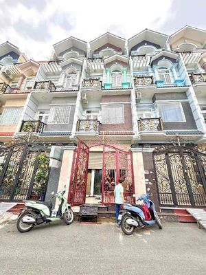 BÁN NHÀ PHƯỜNG BÌNH PHÚ 62 MÉT VUÔNG 4 TẦNG GIÁ 7 ĐỒNG XÍU