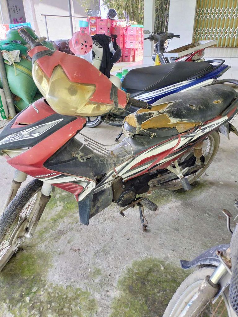 Cần bán chiếc xe cũ cho ai cần về trở đồ. Mua bán Xe máy tại Huyện Lai Vung Đồng Tháp được đăng bởi Nhàn Inter hình 4