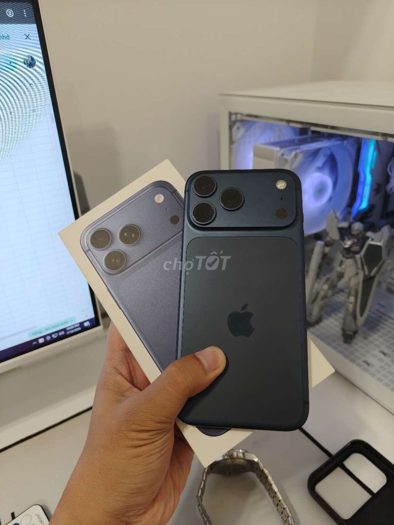 Apple iPhone 17 Pro Max 256GB Xanh đậm. Mua bán Điện thoại tại Quận Bình Thuỷ Cần Thơ được đăng bởi Trọng Tín hình 1