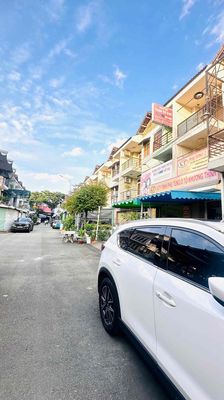 BÁN NHÀ SỔ RIÊNG THỔ CƯ HOÀN CÔNG NGAY CHỢ TÂN BIÊN BIÊN HOÀ. Mua bán nhà ở tại Thành phố Biên Hòa Đồng Nai được đăng bởi TRẦN HƯƠNG
