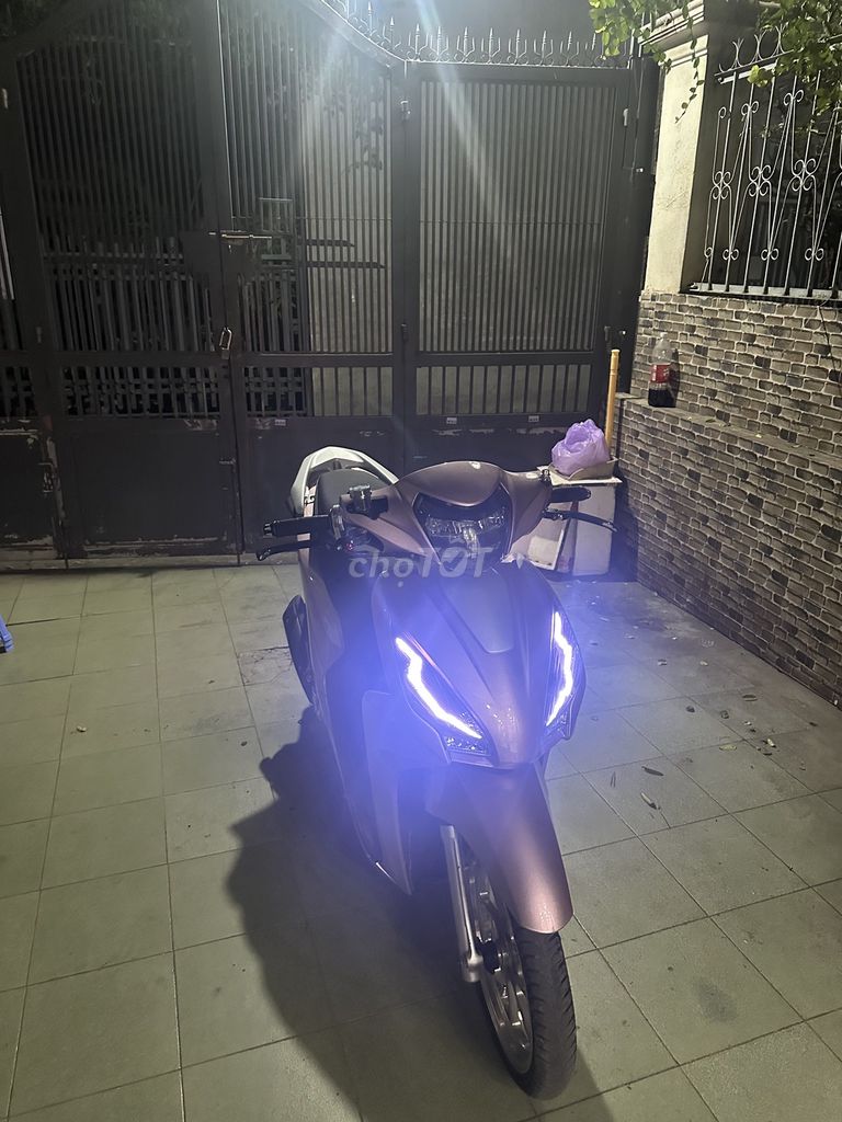 Honda Vision K44 Hồng. Mua bán Xe máy tại Thành phố Biên Hòa Đồng Nai được đăng bởi NGUYEN MINH HOANG hình 2