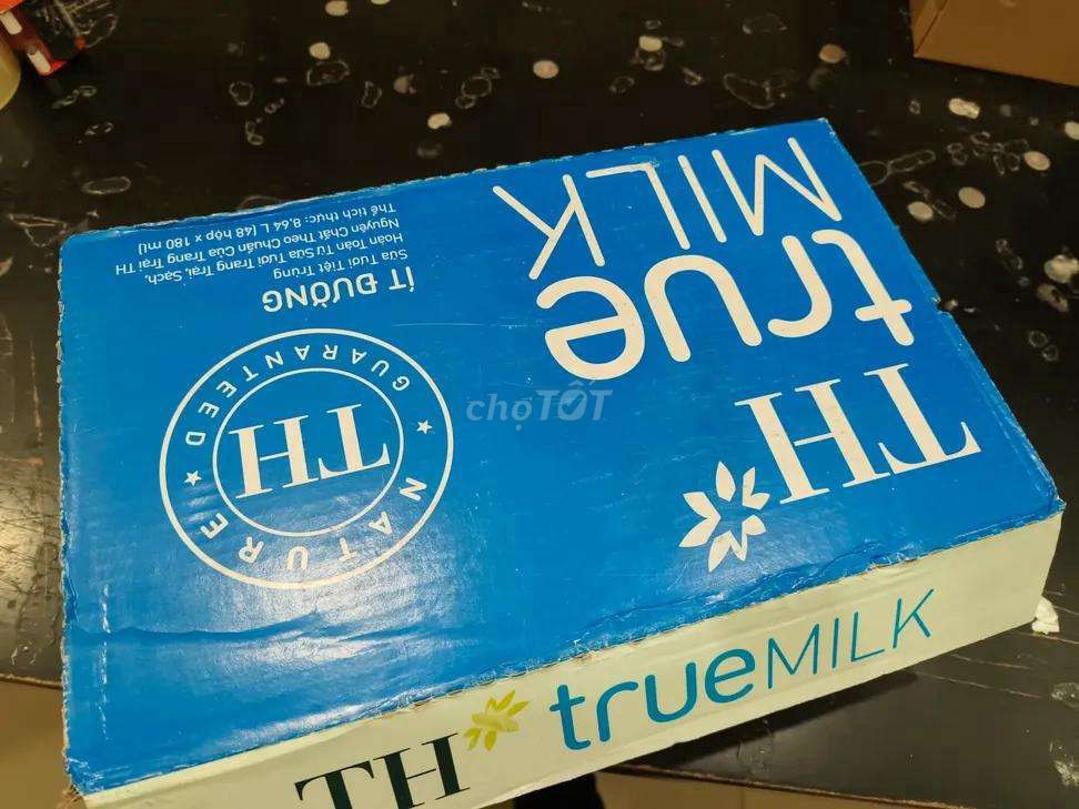 Sữa tươi TH true MILK Ít đường 180ml 12 lốc. Mua bán Đồ ăn, thực phẩm và các loại khác tại Quận Bình Thạnh Tp Hồ Chí Minh được đăng bởi Nguyễn Châu Hồng Nhung hình 1
