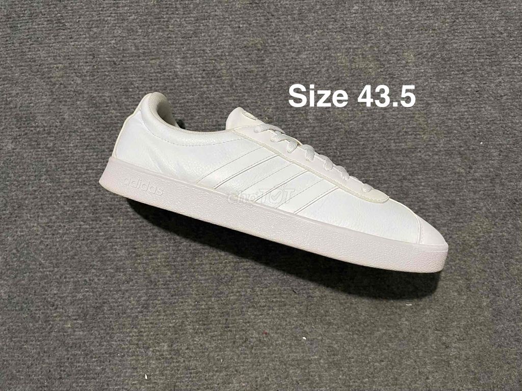 giày Adidas đế bằng