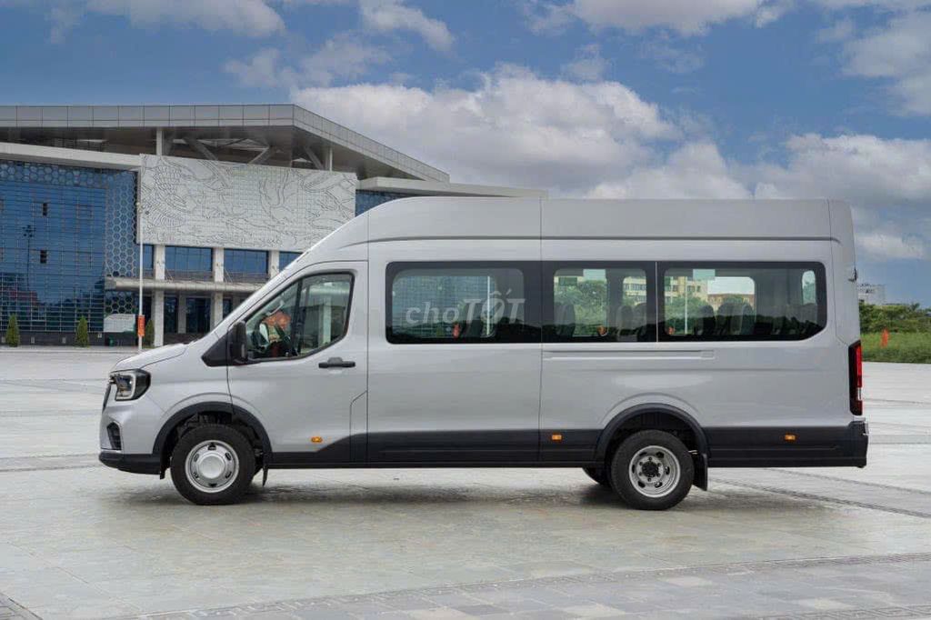 Ford Transit 18c Bạc,trắng giá tốt giao ngay. Mua bán Ô tô tại Quận Bình Tân Tp Hồ Chí Minh được đăng bởi Khiêm Ford Phú Mỹ hình 1