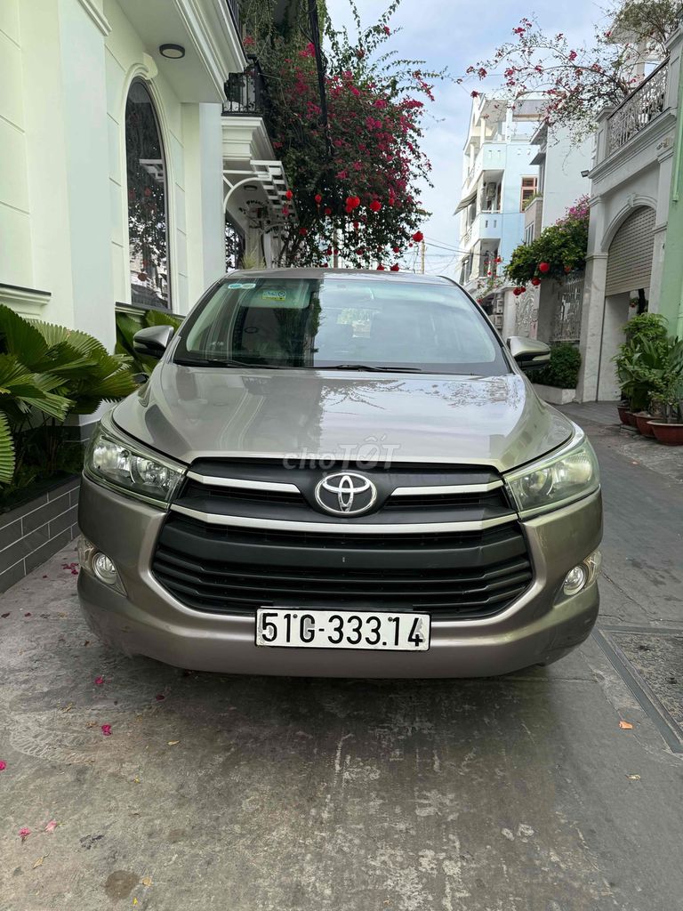 Toyota Innova 2017 số tự động