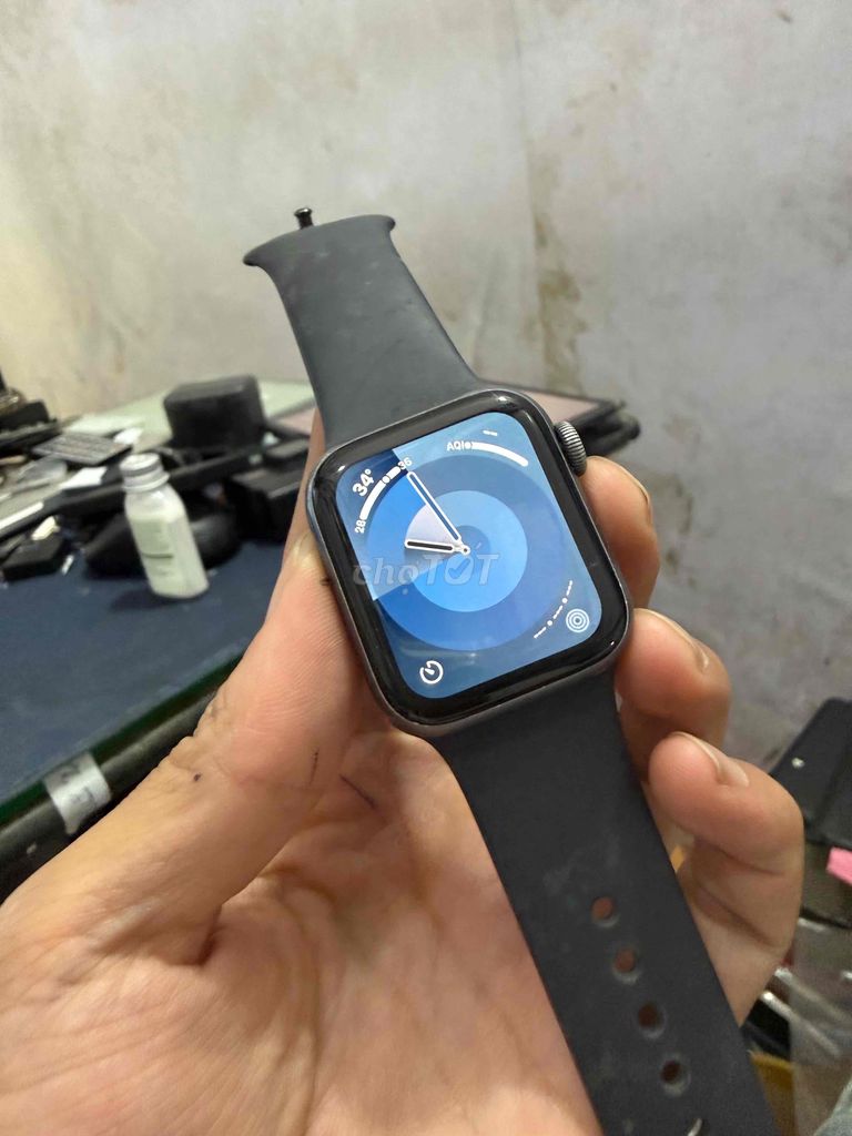 Apple Watch Series 4 40mm pin 75%. Mua bán Thiết bị đeo thông minh tại Quận Ba Đình Hà Nội được đăng bởi Mr Cường hình 1
