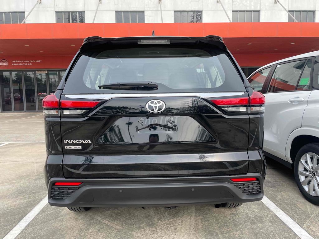 Toyota Innova Cross 2.0V-Giá tốt-Giao tháng 12. Mua bán Ô tô tại Huyện Bình Chánh Tp Hồ Chí Minh được đăng bởi PHƯỚC LỚN TOYOTA hình 6