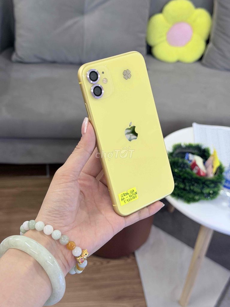 Apple iPhone 11 128GB Vàng Chanh Like New 99% QT. Mua bán Điện thoại tại Quận 8 Tp Hồ Chí Minh được đăng bởi CA REM BÁN TÁO hình 1