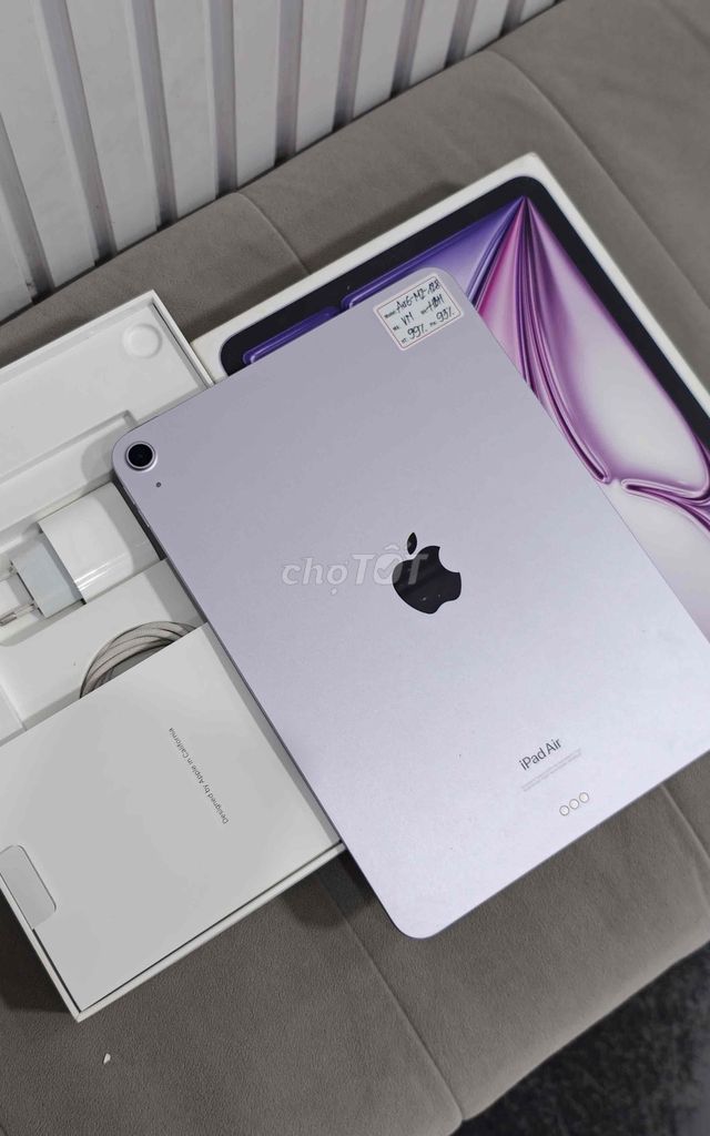 iPad Air 6 M2 128GB VN/A Fullbox zin nguyên bản. Mua bán Máy tính bảng tại Quận Đống Đa Hà Nội được đăng bởi Lâm Bảo Tuyên hình 1