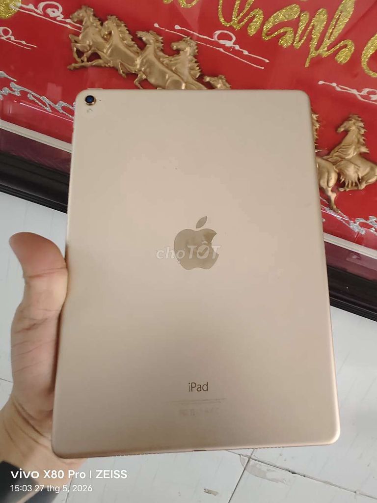 Apple iPad Pro 9.7 inch 128GB Vàng. Mua bán Máy tính bảng tại Thành phố Biên Hòa Đồng Nai được đăng bởi  Phát tùng Android hình 1