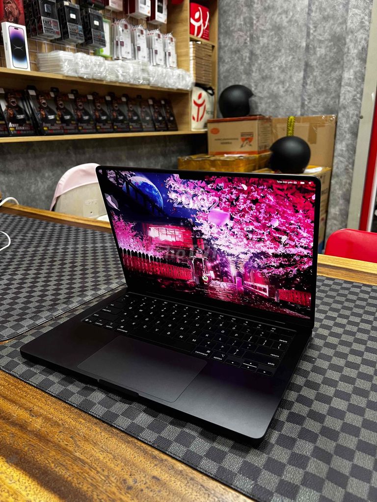 Apple Macbook Pro M5 16GB/512GB Xám. Mua bán Laptop tại Thành phố Thủ Dầu Một Bình Dương được đăng bởi Bảo Bảo hình 1