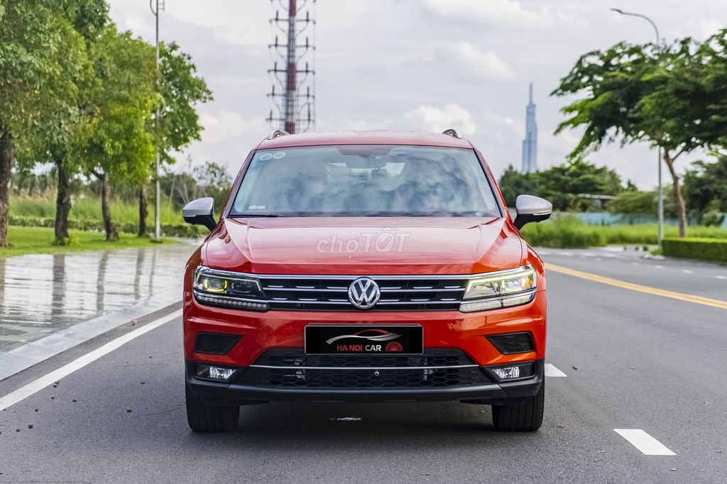 Volkswagen Tiguan 2018 - trả trước 320tr