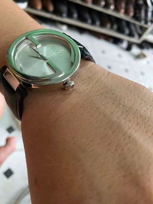 Hiệu Guuci, size 37cm. Mua bán Đồng hồ tại Quận 5 Tp Hồ Chí Minh được đăng bởi Nguyễn văn tuấn