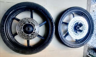 bán fun 2 cặp CBR 2 đĩa
_1 cặp CBR 125 + 1 cặp 150. Mua bán Phụ tùng xe tại Quận 8 Tp Hồ Chí Minh được đăng bởi minh nhi