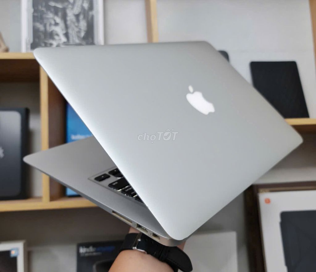 Macbook Air 2017 i5 8GB/128GB, 98%. Mua bán Laptop tại Quận 5 Tp Hồ Chí Minh được đăng bởi PHAN MINH MB hình 1