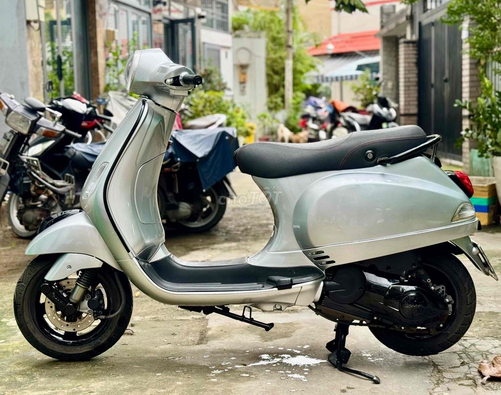 Vespa Lx125cc 3vie phun xăng điện tử bạc posche. Mua bán Xe máy tại Quận Gò Vấp Tp Hồ Chí Minh được đăng bởi Khanh hình 6