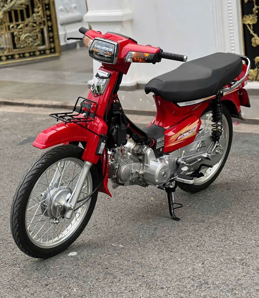 Honda Super Dream 2005 Đỏ. Mua bán Xe máy tại Quận Bình Tân Tp Hồ Chí Minh được đăng bởi Giang hình 1