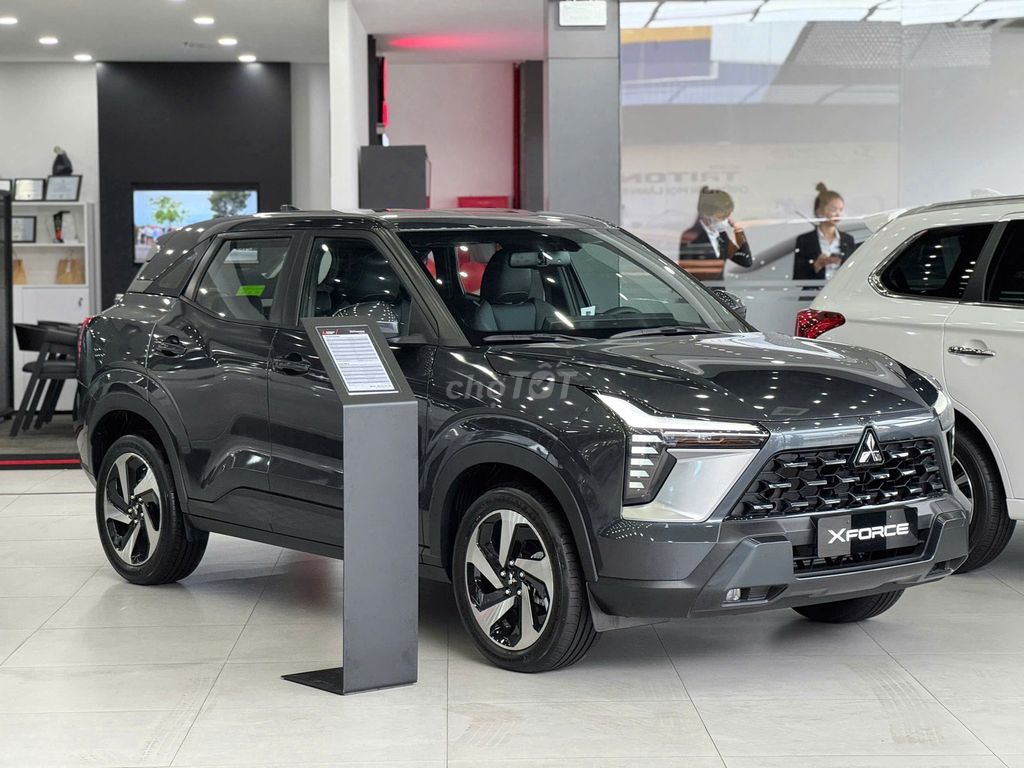 Mitsubishi Xforce Luxury серый