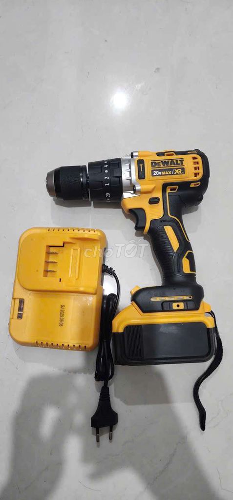 Thanh lý Máy khoan pin DEWALT 20v. Mua bán Đồ chuyên dụng, Giống nuôi trồng tại Quận Cẩm Lệ Đà Nẵng được đăng bởi Máy cầm tay HT hình 1