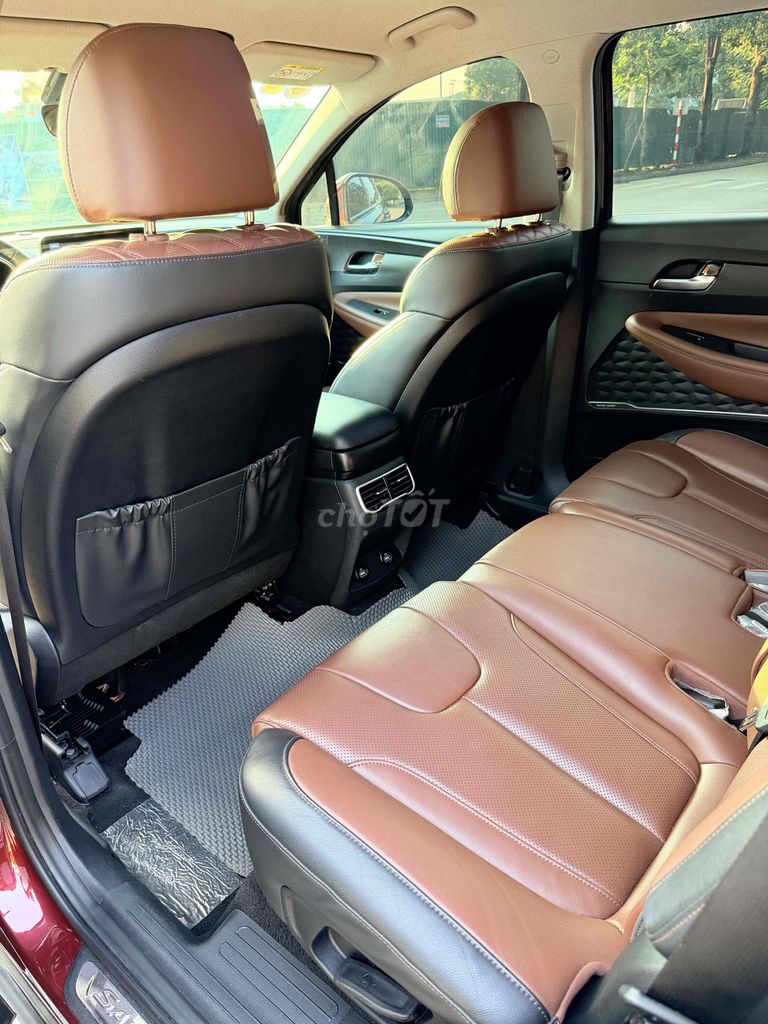 Hyundai Santa Fe 2022 Tiêu chuẩn 59699 km. Mua bán Ô tô tại Quận Long Biên Hà Nội được đăng bởi Đào Việt Phương hình 8
