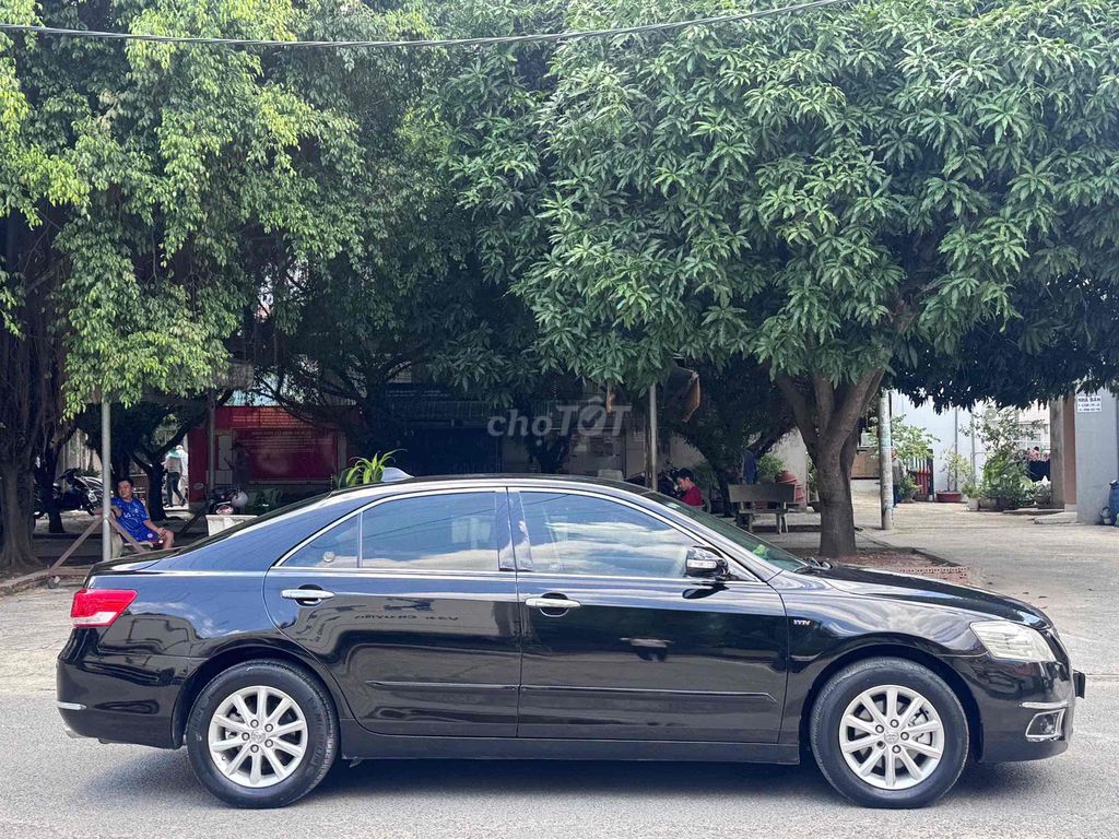 Toyota Camry 2.4G 2010 в отличном состоянии без дефектов