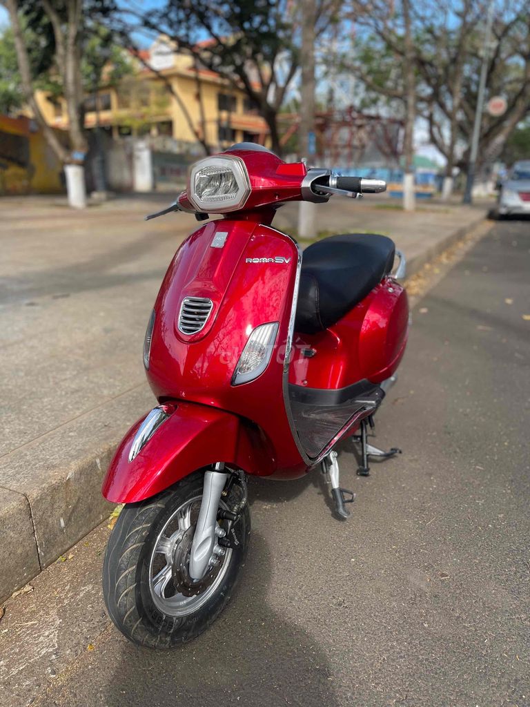 cần thanh lý con vespa dk roma sv