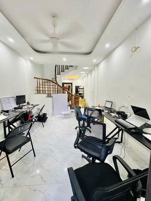 43m 2 tầng TT Hoàng Mai, sát ô tô, giá chỉ 2.5 tỷ tầm tiền hiếm. Mua bán nhà ở tại Quận Hoàng Mai Hà Nội được đăng bởi Nguyễn Văn Mạnh