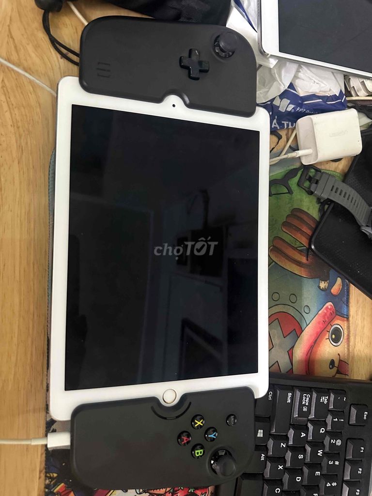Tay cầm Gamevice iPhone, iPad new. Mua bán Thiết bị chơi game tại Quận 12 Tp Hồ Chí Minh được đăng bởi Nhan hình 1