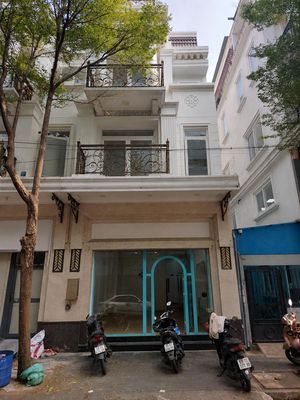 Аренда · 7 комн. · 100 м² · Quận Gò Vấp, ул. Đường Trần Thị Nghỉ
