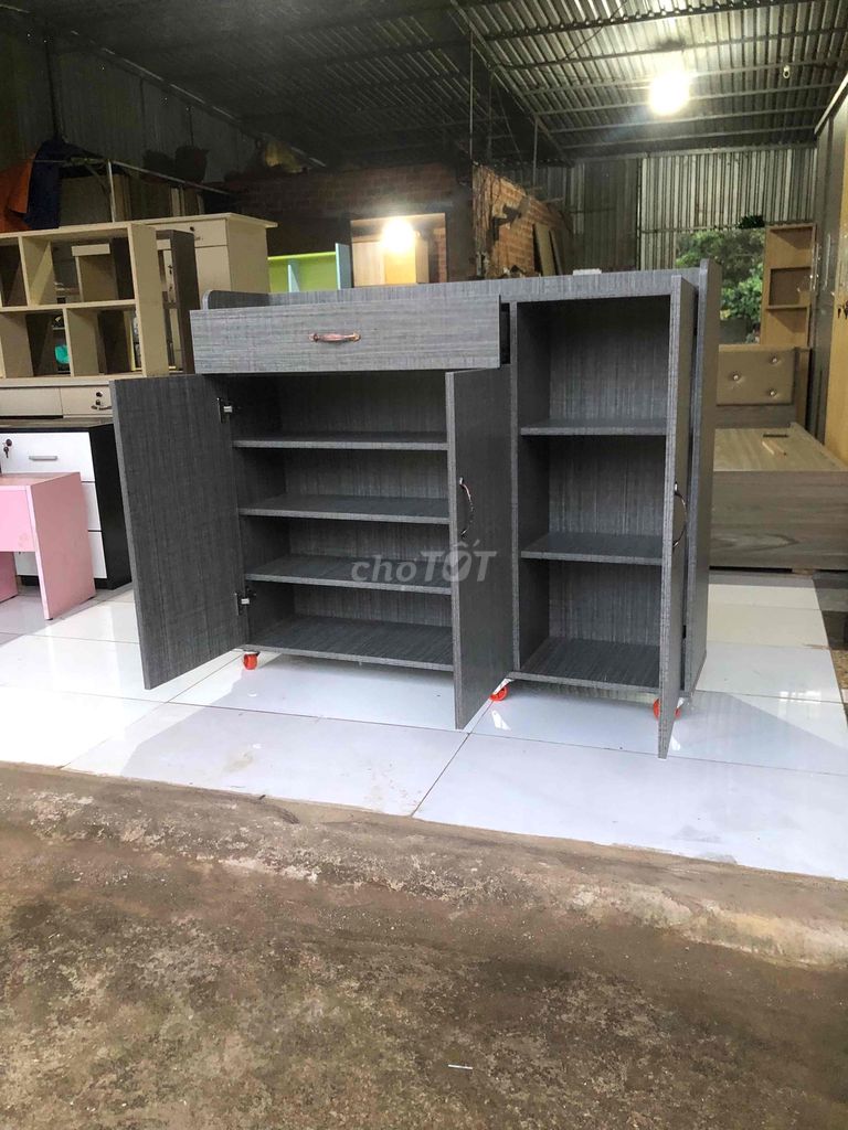 Tủ giày dép gỗ xám 1m1x1m2x30cm. Mua bán Tủ, kệ gia đình tại Huyện Châu Đức Bà Rịa - Vũng Tàu được đăng bởi Gia Phúc hình 1