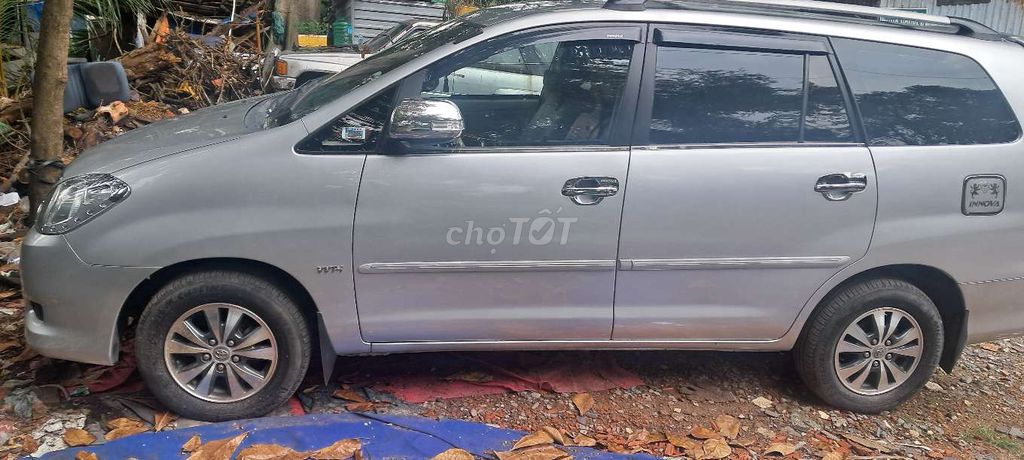 Toyota Innova 2008 Bạc 7 chỗ