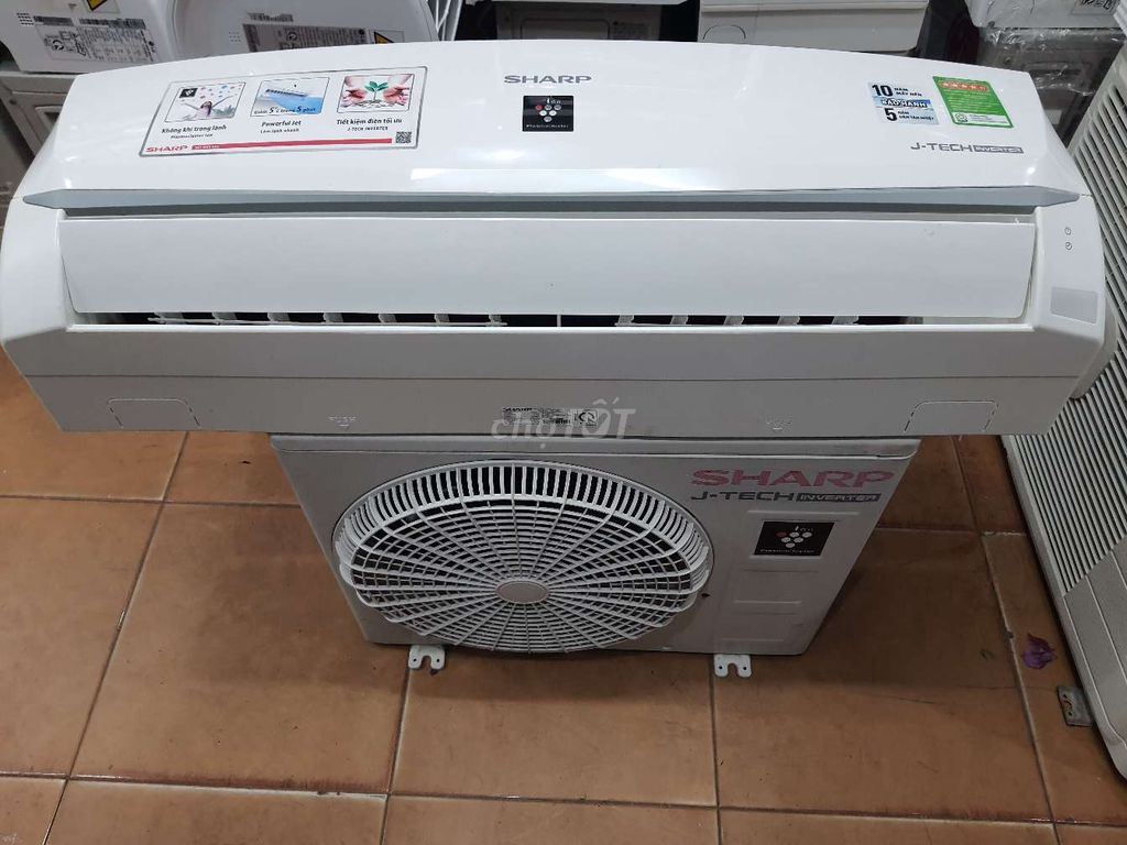 Máy lanhk Sharp inverter 1,5hp. Mua bán Máy lạnh, điều hoà tại Quận 8 Tp Hồ Chí Minh được đăng bởi Công Ty TNHH TM DV VT Kỹ Thuật  Hoàng Phúc hình 2