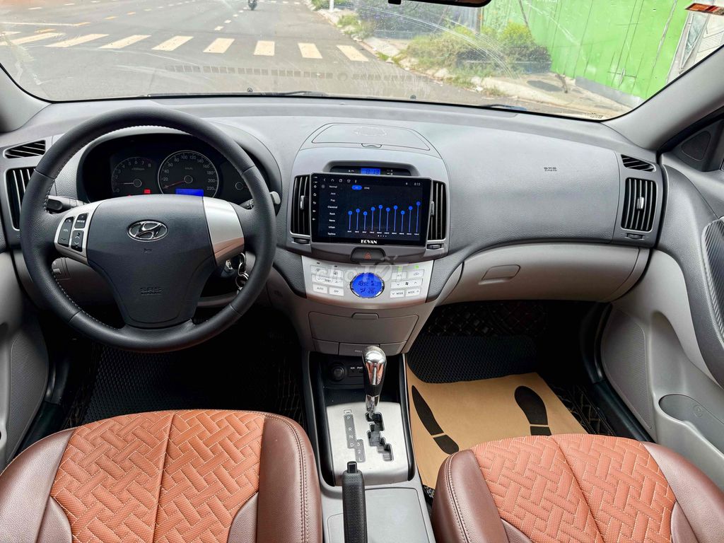Hyundai Avante 2011 1.6 AT - 128000 km. Mua bán Ô tô tại Thành phố Dĩ An Bình Dương được đăng bởi Nguyễn Thành Công hình 13