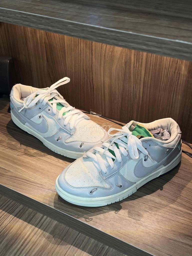 Giày thể thao Nike Dunk Low size 42. Mua bán Giày dép tại Huyện An Dương Hải Phòng được đăng bởi Nguyen Hoang hình 1