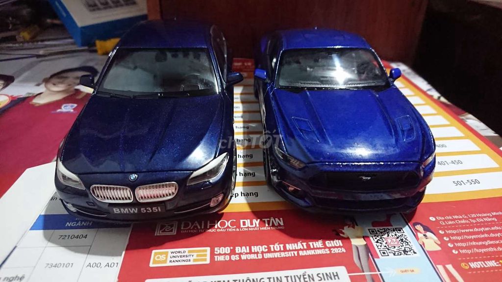 Mô hình xe bmw tỉ lệ 1:24